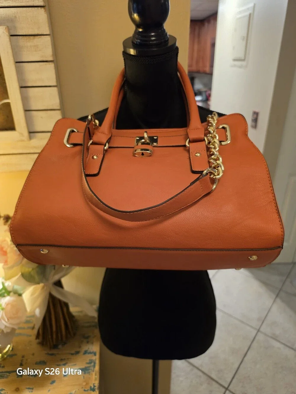 NWT Charming Charlie Pumpkin-Tangerine Orange Padlock Satchel – Pristine!